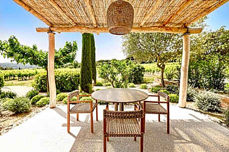 Junior Suite with Garden View