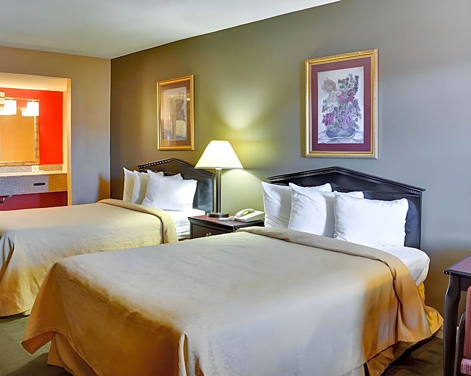 Quality Inn & Suites Hot Springs-Lake Hamilton