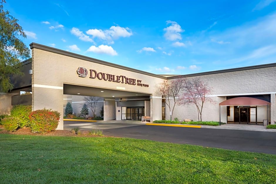 DoubleTree by Hilton Lawrence