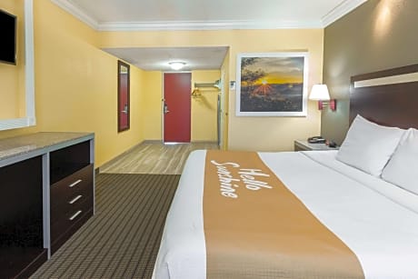 STUDIO, SUITE, KING BED Breakfast
