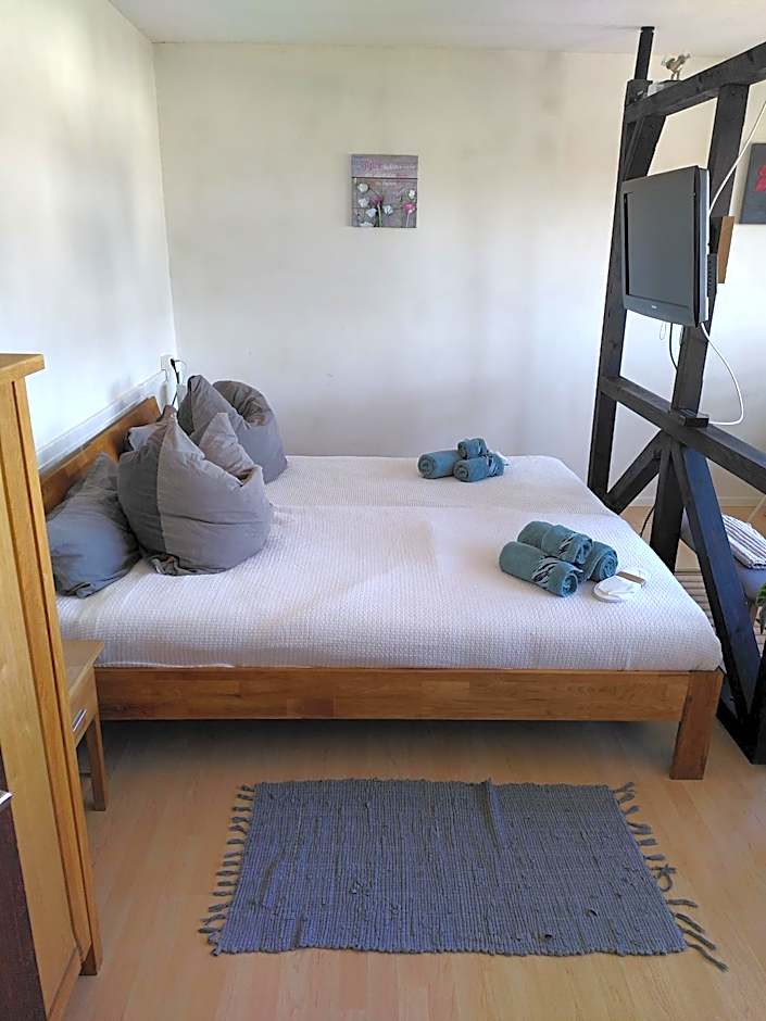 ZUR POST - HÜLCHRATH