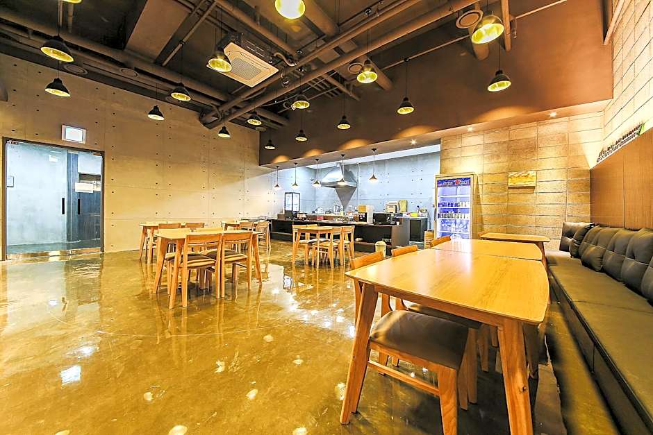 Gongju Ink Hotel