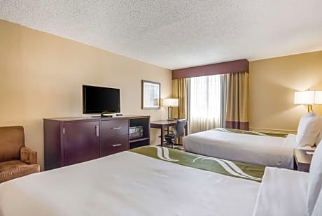 Double Room with Two Double Beds - Accessible/Non-Smoking