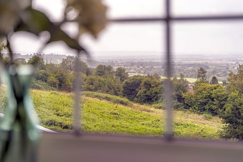 Rising Sun Pub, Restaurant and Rooms