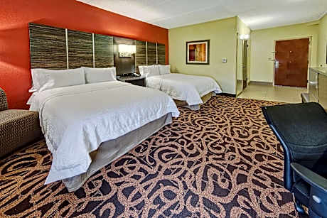 2 Double Mobility Access W/tub Nonsmoking Microwv/fridge/hdtv/work Area Free Wi-fi/hot Breakfast Inc