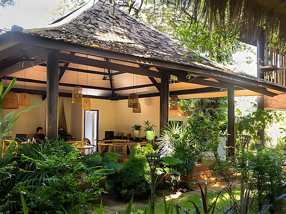 Through The Looking Glass Wellness Retreat Resort – Siem Reap, 