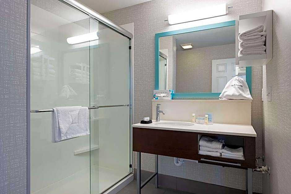 Hampton Inn By Hilton & Suites Salt Lake City Airport, Ut