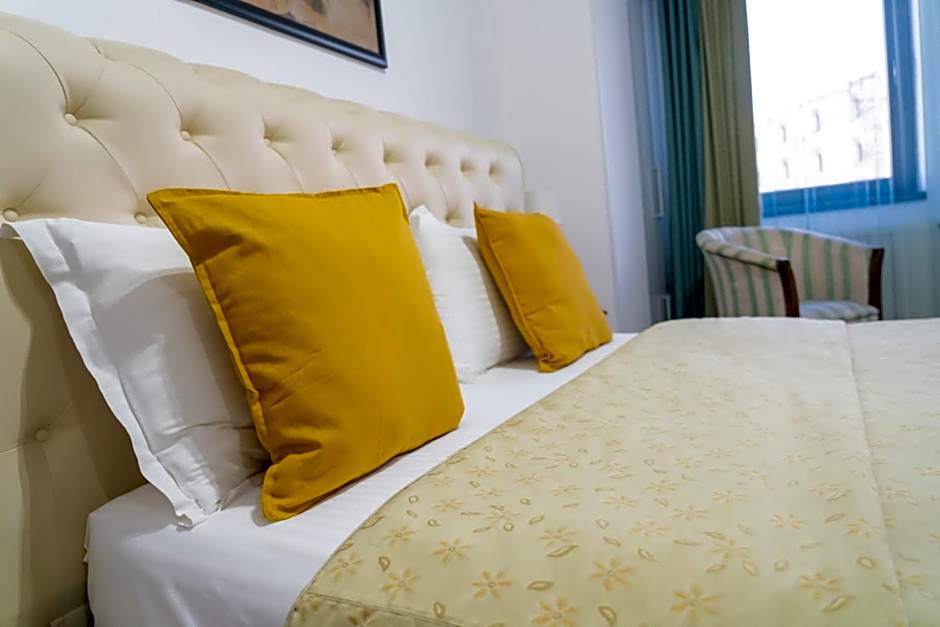 Avenue Parliament Old Town - Avenue Hotels