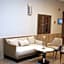 Al Rawda Royal Inn