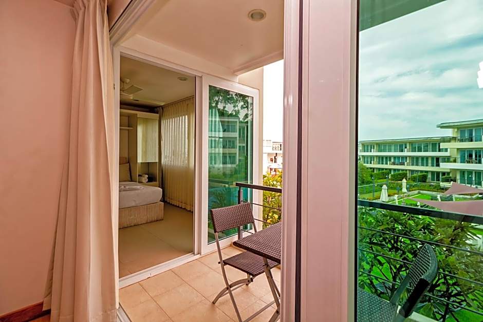 Hill Side Karon Kata Beach Condo