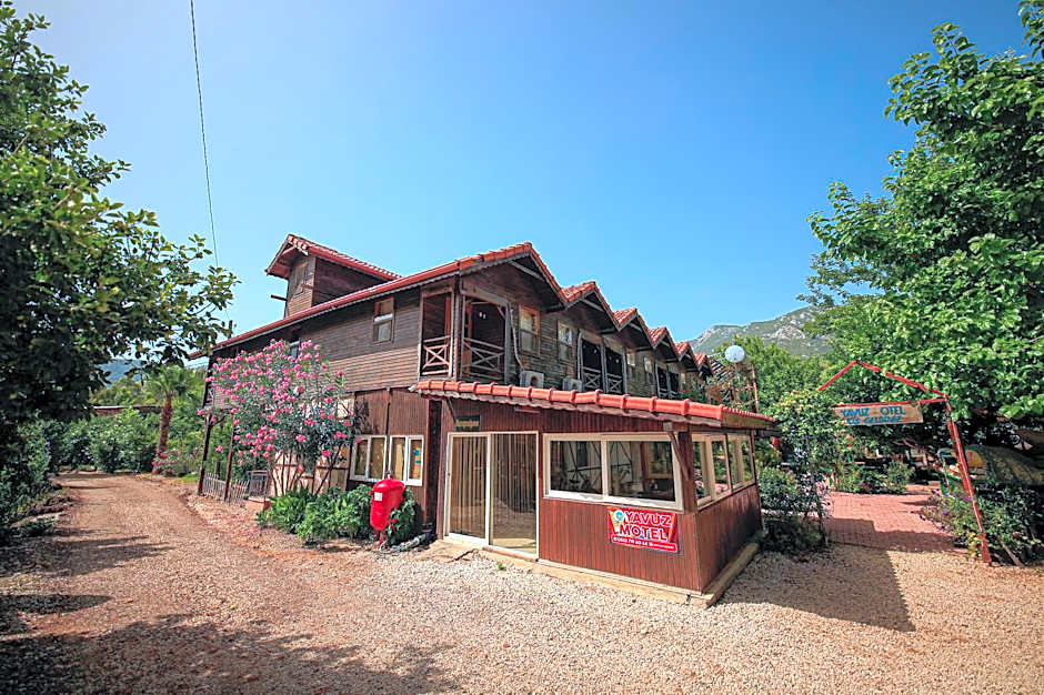 YAVUZ MOTEL ADRASAN