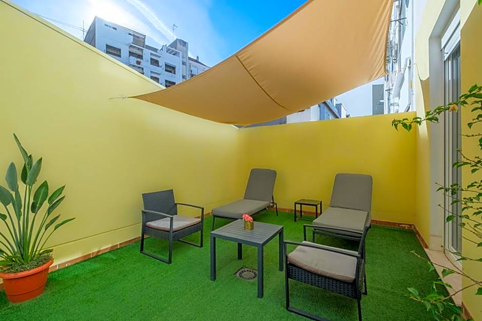 Marvellous Apt with a Large Private Terrace