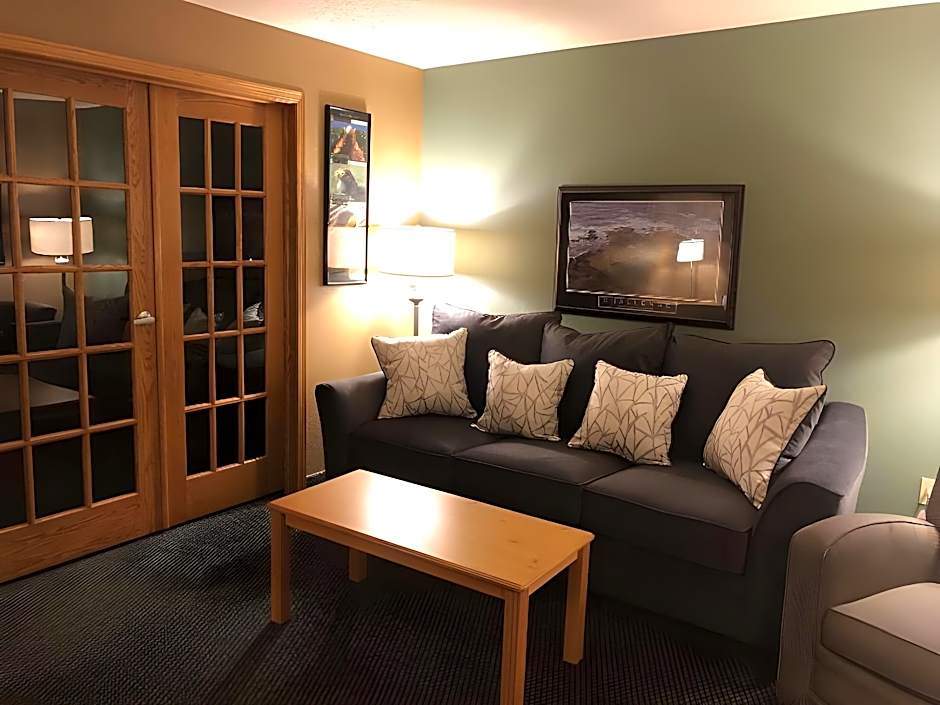 Boarders Inn & Suites by Cobblestone Hotels - Fayette