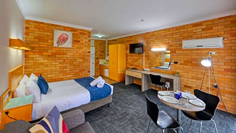 Queen Room with Balcony