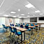 Hampton Inn & Suites Peru