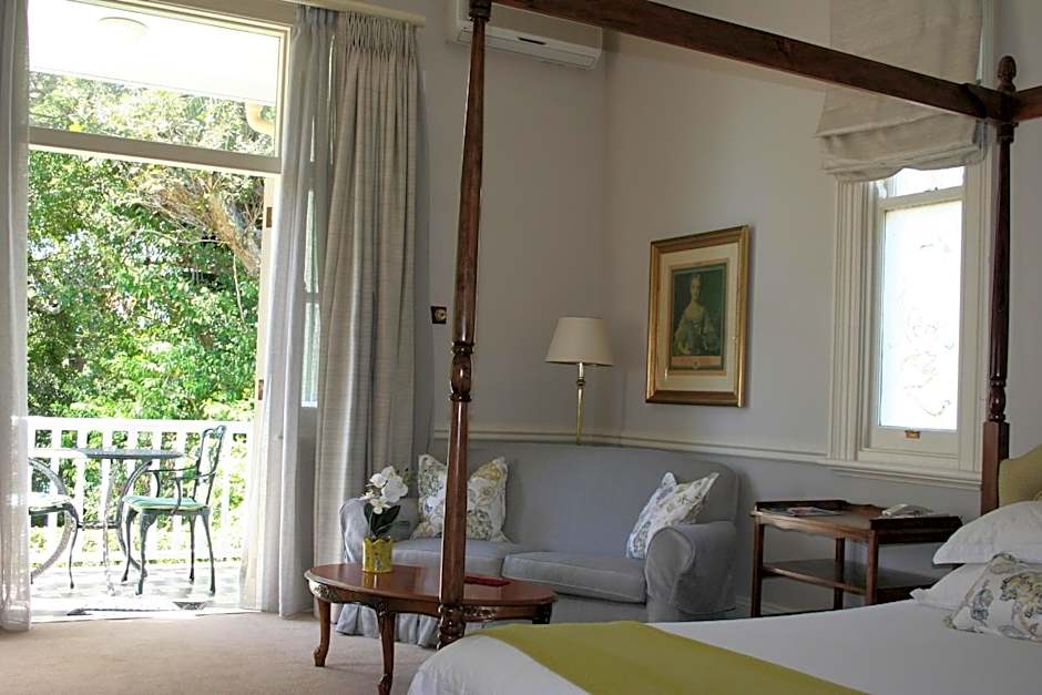 Hacklewood Hill Country House
