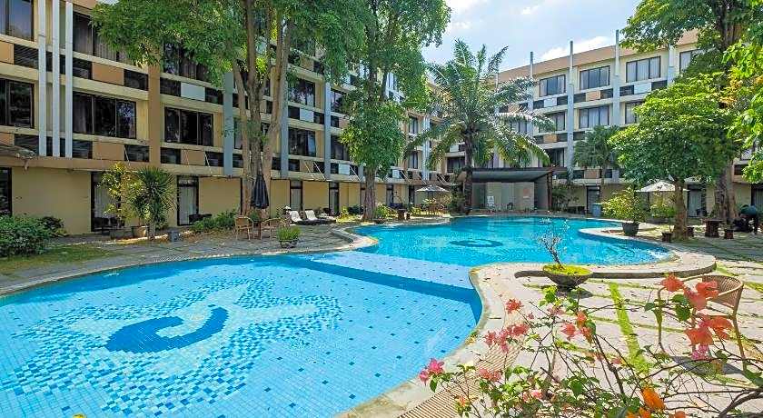 RedDoorz Premium @ Jalan Veteran Bojonegoro