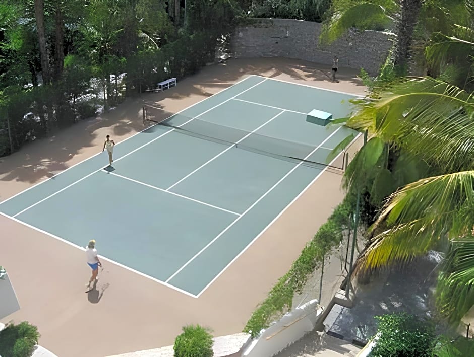 Club Cascadas De Baja