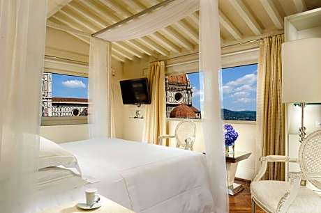 Suite - Split Level
