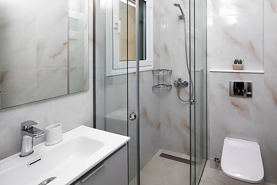 Barbati Bay Elegant Beach Apartments by Hotelius