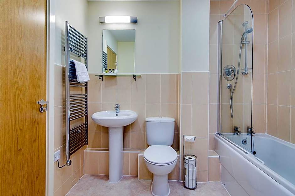 Mica Point City Centre Apartment