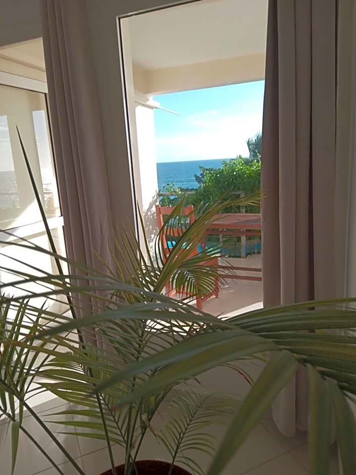 Suite Villa au bord de la mer chez Saloua