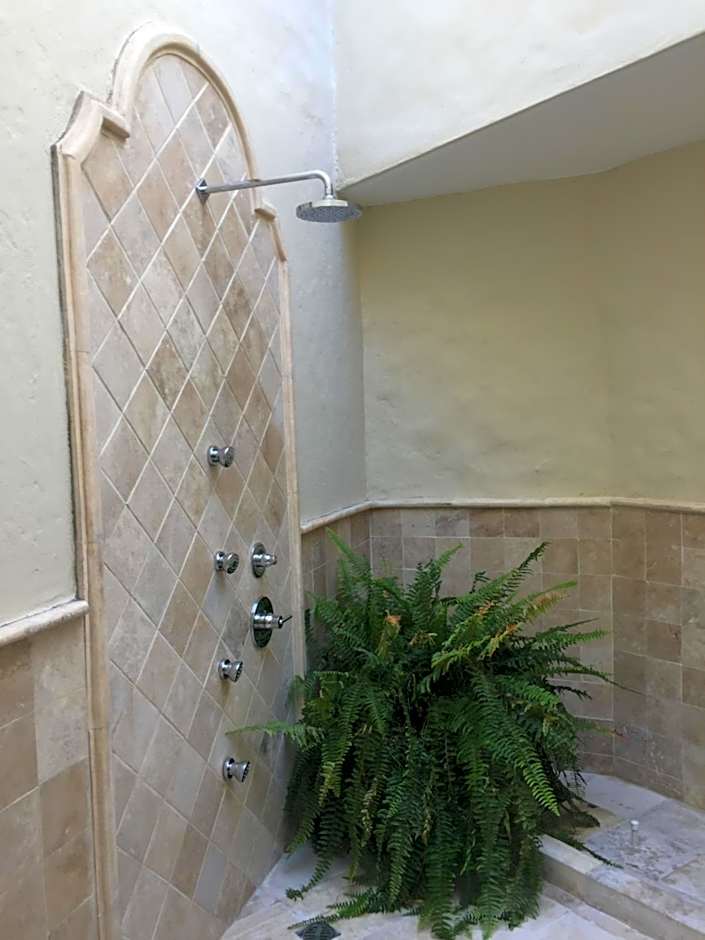 Hotel Lindo Ajijic Bed & Breakfast