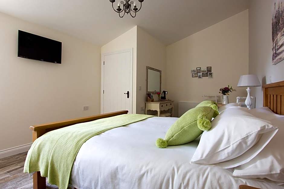 Millbrae Lodges