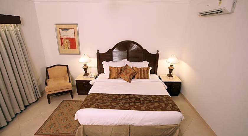 Club Mahindra Acacia Palms