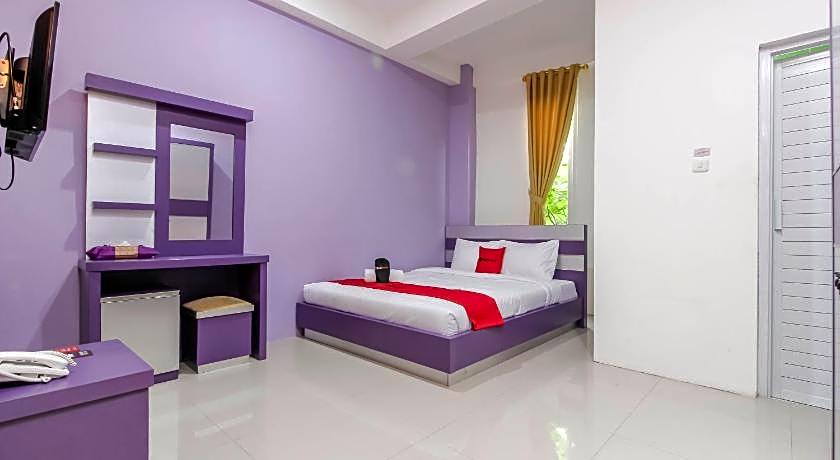 RedDoorz Plus near Stasiun Bekasi