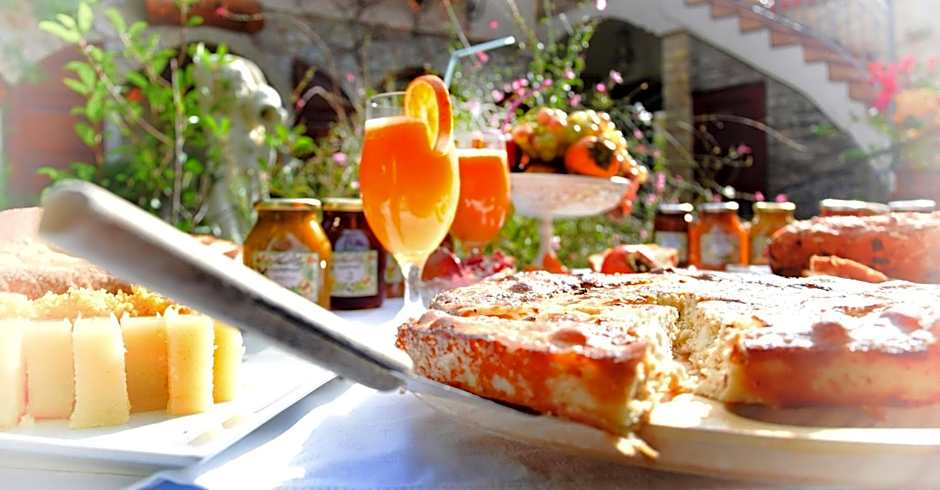 Ganimede Hotel, Galaxidi