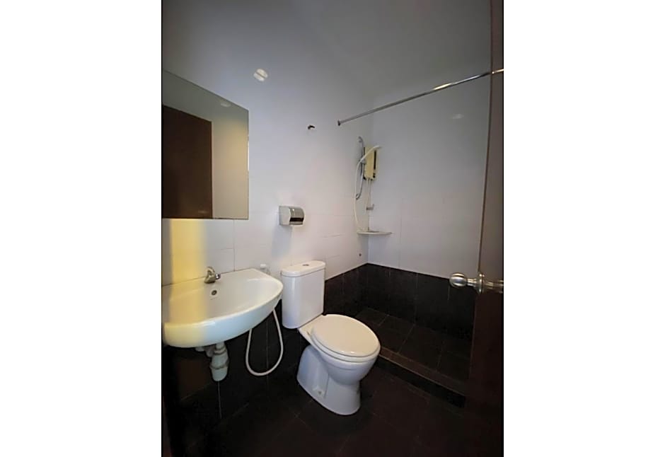 Collection O KLIA Formerly Bary Inn