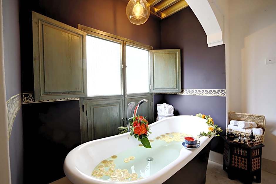 Riad Saranda Hotel Restaurant & Spa