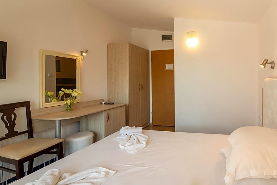 Hotel Zeus