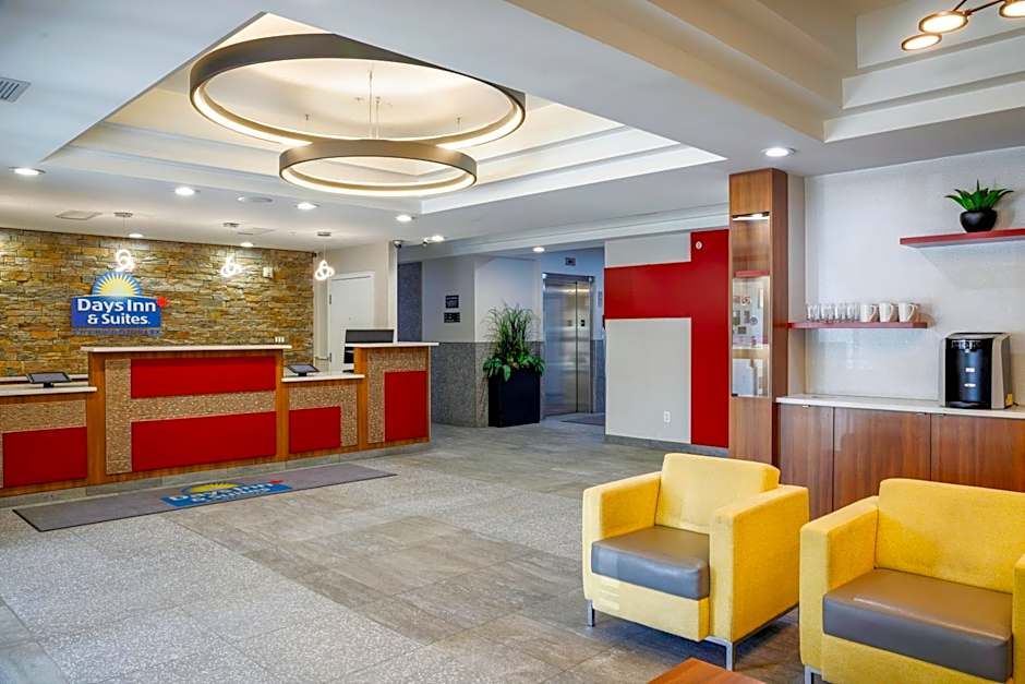 Days Inn & Suites by Wyndham Sherwood Park Edmonton