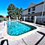 Harmony Hotel, Hernando