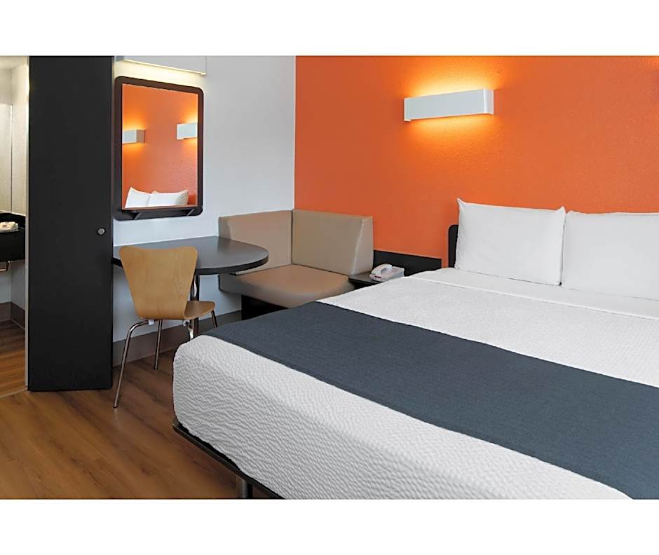 Motel 6 Santa Barbara - Carpinteria South