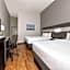 La Quinta Inn & Suites by Wyndham Allen At The Village