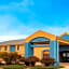 OYO Hotel Lincoln Airport NE, Hwy 80