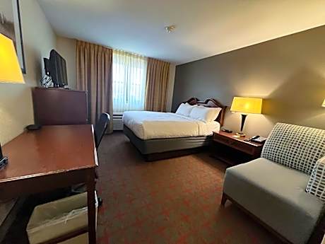 Queen Room