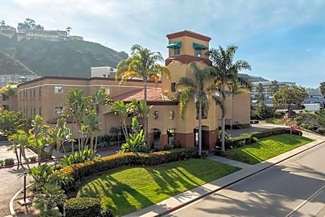 Ramada Suites by Wyndham San Diego/Hotel Circle Area