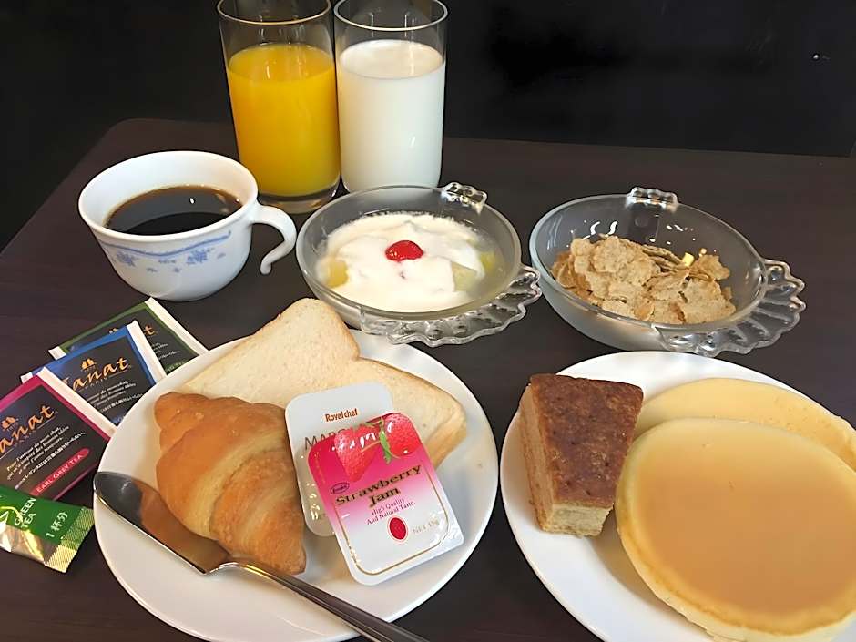 Hotel Crown Hills Takaoka