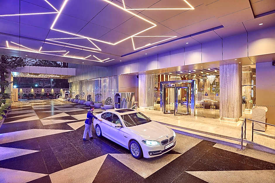 Vivanta Navi Mumbai, Turbhe