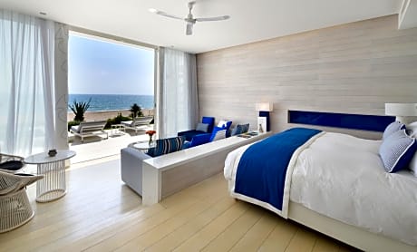 Beach King Suite with Panoramic View