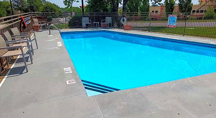 Sonesta Essential Hotels Overland Park