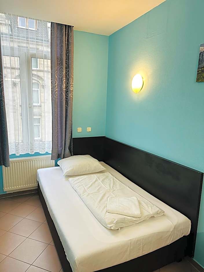 Angel Hotel