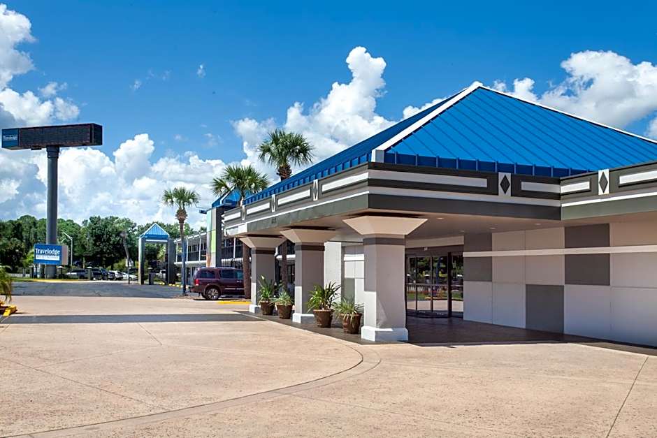 Travelodge by Wyndham Deltona