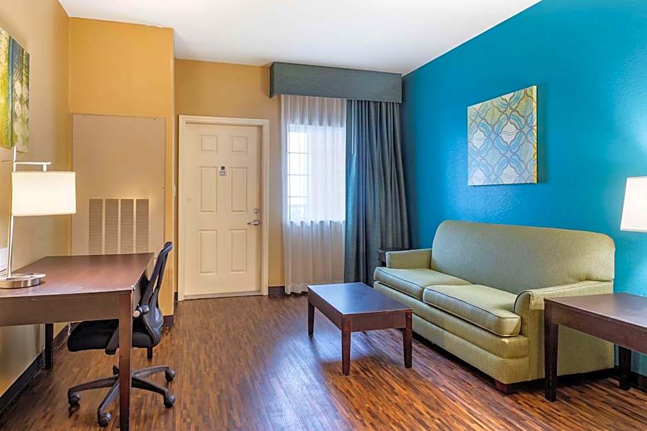 Best Western Plus Galveston Suites