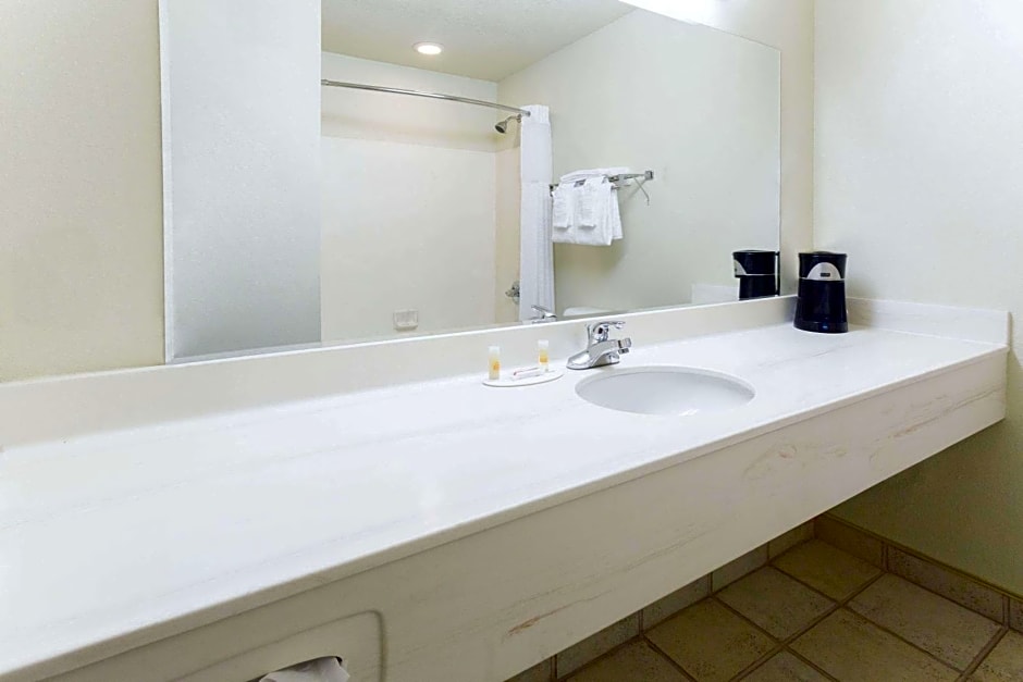 Days Inn by Wyndham Colorado Springs Airport