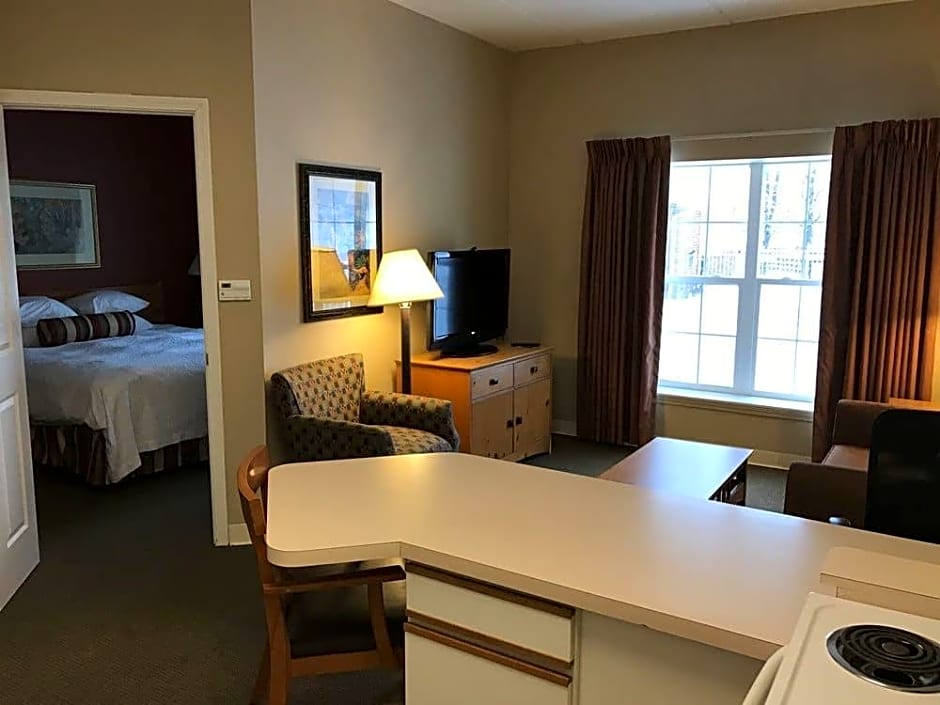 Cresthill Suites SUNY University Albany